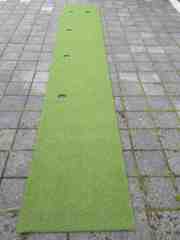 Puttimatto reiällä 0,8 × 5 m, 5 reikää, vanha malli – Pihagolf Outlet